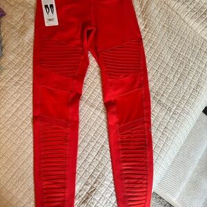 ALO Yoga Cherry Pop Moto Leggings